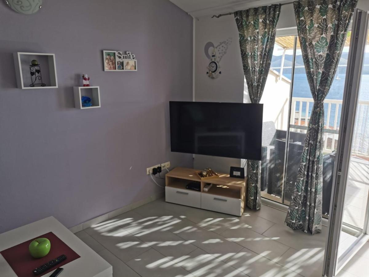Apartman Sutalo 코마르나 외부 사진