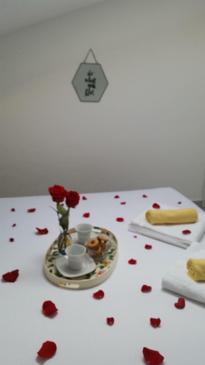Apartman Sutalo 코마르나 외부 사진